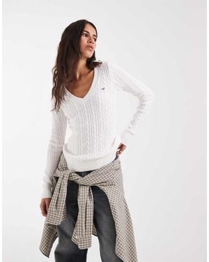 Hollister Knitted Icon Logo V-neck Jumper - White