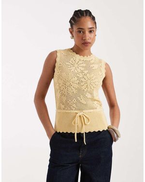 New Look Floral Stitch Tie Waist Vest - Blue