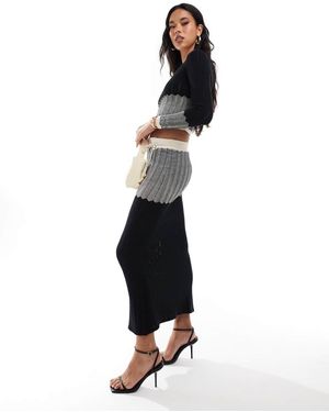 River Island Falda Negra Con Patrón De Chevrón De (Parte De Un Conjunto) - Blanco