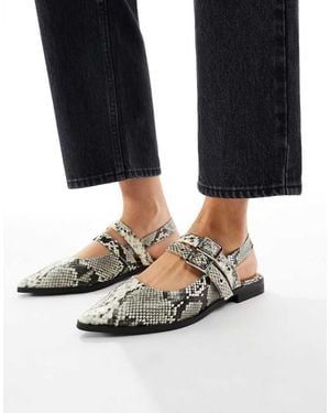 New Look Slingback Buckle Detail Shoe - Black