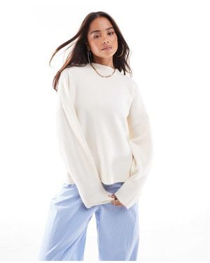 Vero Moda Soft O-neck Sweater - White