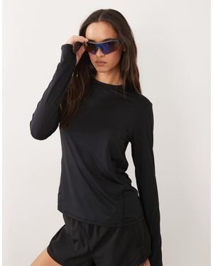 4505 Icon Active Quick Dry Long Sleeve Running Top - Black
