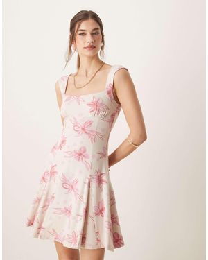 ASOS – godet-minikleid - Pink