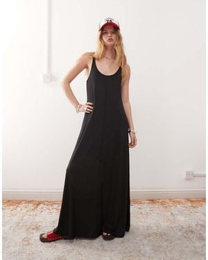 Monki Strappy Floaty Maxi Dress - Black