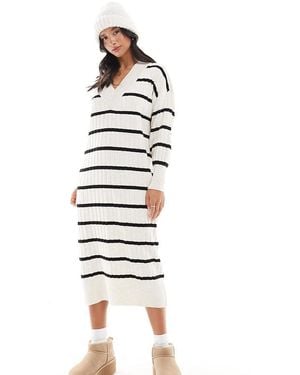Only Petite Knitted V Neck Midaxi Dress - White