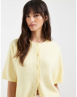 Pieces Short Sleeve Scallop Trim Knitted Cardigan - Natural