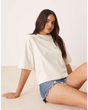 Gina Tricot T-Shirt Squadrata Corta Bianco Sporco - Neutro