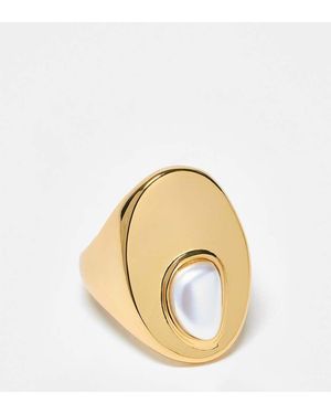 ASOS Anello Premium Placcato 14 Carati Con Sigillo E Perla Spazzolata - Metallizzato