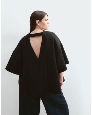 ARRANGE Curve Boxy Top With Open Back - Black