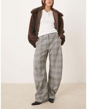 ASOS Ultimate Twist Seam Barrel Pants - Natural