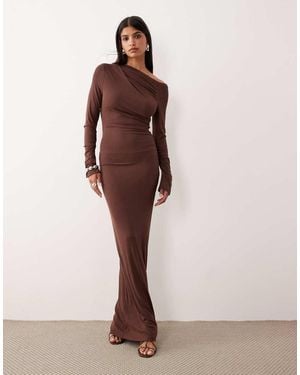 SNDY'S Fine Rib Off Shoulder Ruched Detail Maxi Dress - Brown