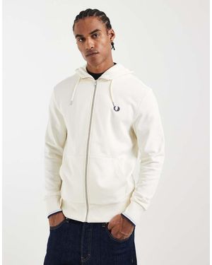 Fred Perry Sweatshirt Met Capuchon En Kraagje Met Rits - Wit