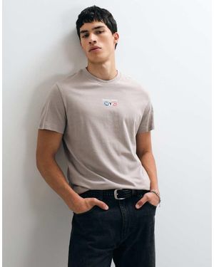 Tommy Hilfiger Subway Logo Slim Fit T-shirt - Grey