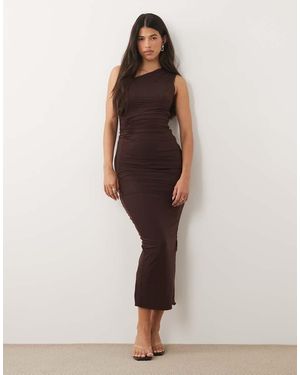 TFNC London Slinky One Shoulder Gedrapeerde Maxi Jurk - Bruin