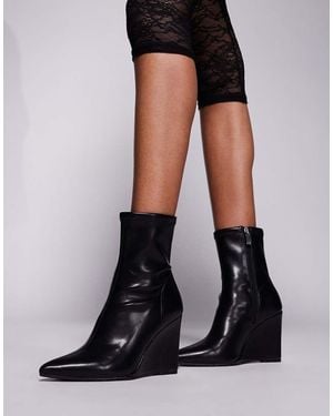 River Island Wedge Heel Boot - White