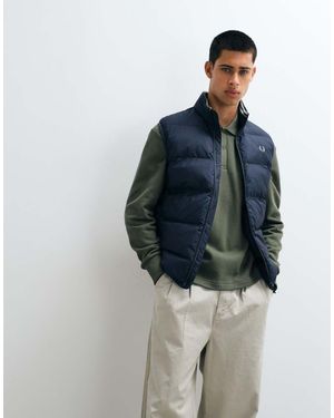 Fred Perry Chaleco Acolchado Aislante En Azul Oscuro Airforce