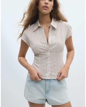 Stradivarius Chemise à manches courtes avec surpiqûres sous la poitrine - taupe - Gris