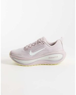 Nike Vomero Plus Sneakers - Roze