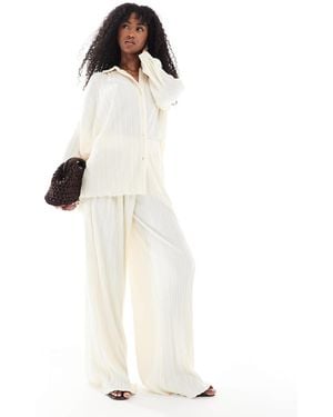 4th & Reckless Plisse Elasticated Waist Wide Leg Pants - White