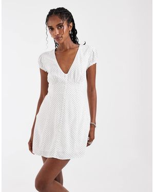 Hollister Vestido Corto Con Estampado De Lunares Y Cuello De Pico - Blanco