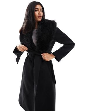 Stradivarius Longline Coat With Fur Collar Detail - Black