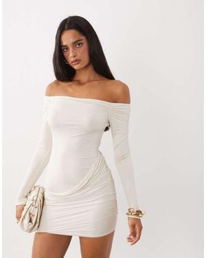 Oh Polly Slinky Off-Shoulder Mini Jurk Met Gedrapeerd Detail - Wit