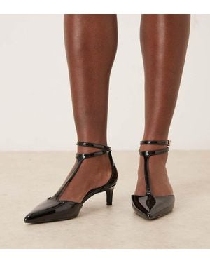 Raid Wide Fit Zapatos Negros De Tacón Bajo De Charol Tosha De - Marrón