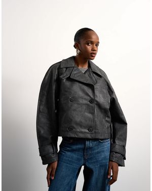 TOPSHOP – kurzer trenchcoat aus kunstleder mit ovalen ärmeln - Blau