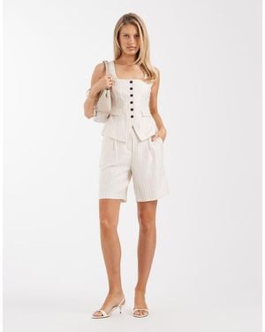 New Look Stripe Longline Tailored Shorts - White