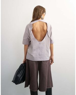 TOPSHOP X Cara T-Shirt Met Open Achterkant - Grijs