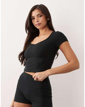 4505 Sweetheart Neck Cap Sleeve Top - Black