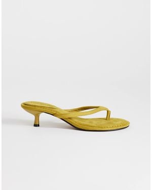 TOPSHOP Axel Toe Thong Mid Heel Sandal - Yellow