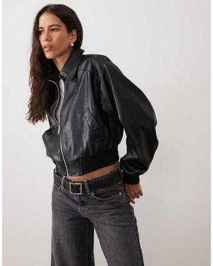 Calvin Klein Cropped Bomberjack Van Imitatieleer - Zwart