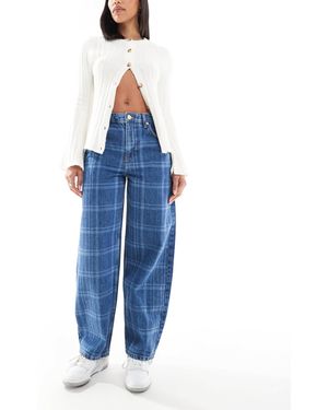 ASOS – karierte jeans mit abgerundetem beinschnitt - Blau