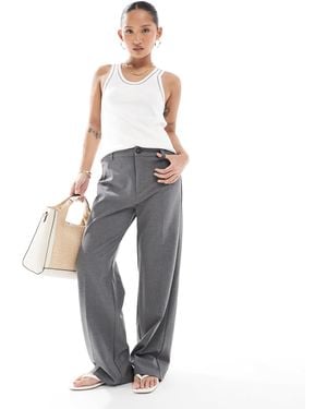 Pull&Bear Petite - pantalon droit habillé à taille haute - Blanc