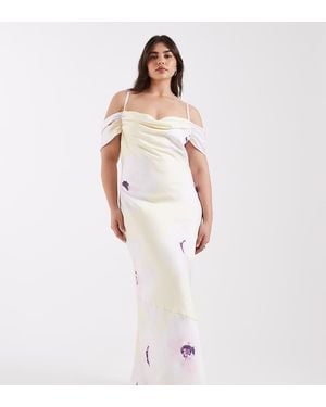 Pretty Lavish Curve Vestito Lungo Con Spalle Scoperte Con Spalline Sottili - Bianco