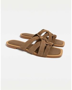Stradivarius Sandales plates en croûte - Marron