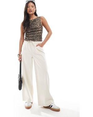 Only Petite Wide Leg Tie Waist Jeans - White