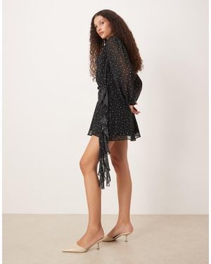 Abercrombie & Fitch Mini Jurk Met Lange Mouwen, Diepuitgesneden Halslijn En Overslag Aan De Voorkant - Naturel