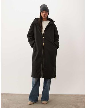 Regatta Heritage Waterproof Changing Robe - Black