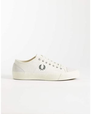 Fred Perry Zapatillas De Deporte Color Crudo De Lona Y Ante Hughes - Blanco