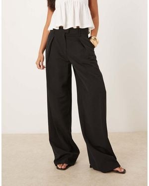 Mango Pantaloni Sartoriali Neri Con Pieghe Sul Davanti - Nero
