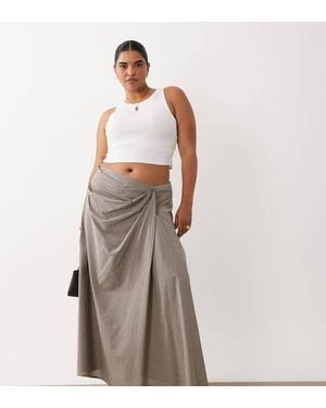 ASOS Asos Design Curve Midi Rok Met Gespdetail En Volume En Ruit - Meerkleurig
