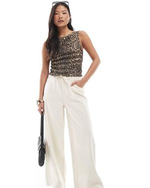 Only Petite Vaqueros Color Crudo De Pernera Ancha Con Lazada En La Cintura De -Blanco