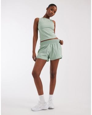 Nike Nike – one training dri-fit – 2-in-1-shorts - Grün