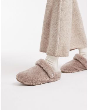 Crocs™ Unisex Cozzzy Fleece Slipper - Natural