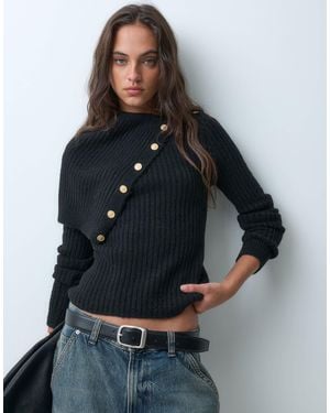 ASOS Strickpullover mit stehkragen, schlitz am ausschnitt und knopfdetails - Grau