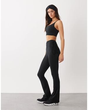 4505 Kick Flare Yoga legging With Tie Waist Detail - White