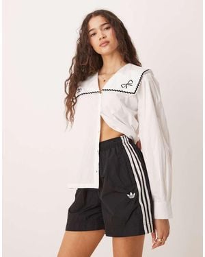 adidas Originals Adicolor 3 Stripe Woven Shorts - White