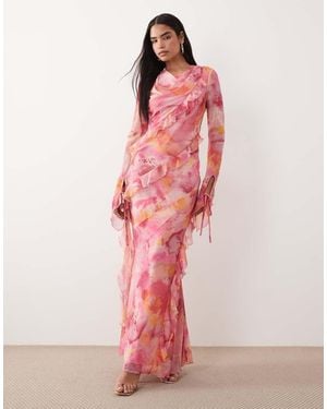 DASKA Vestido Largo Rosa Con Abstracto Y Volantes De Chifón